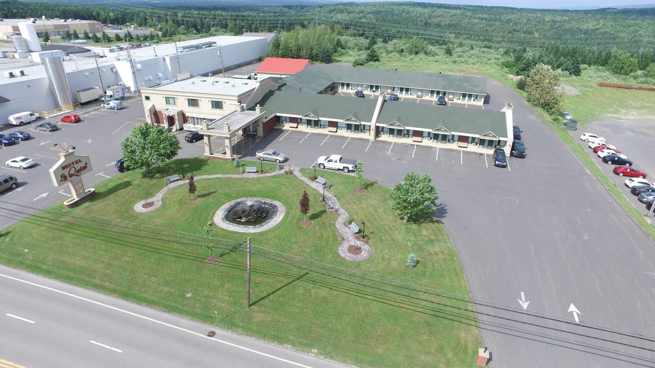 Hotel Motel Le Quiet Lac-Mégantic Exterior photo